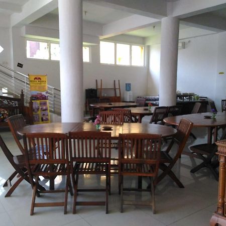 Oyo 586 Hotel Wijaya Kalasan Kültér fotó